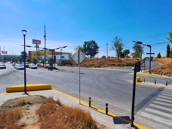 Secretaría de Infraestructura instala circuito de semaforización en Cuatro Caminos