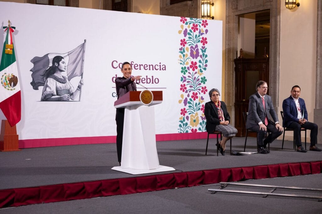 Presidenta Claudia Sheinbaum: Se mantiene mesa de diálogo permanente con EUA con respeto a la soberanía mexicana; implementar aranceles afectaría le economía estadounidense