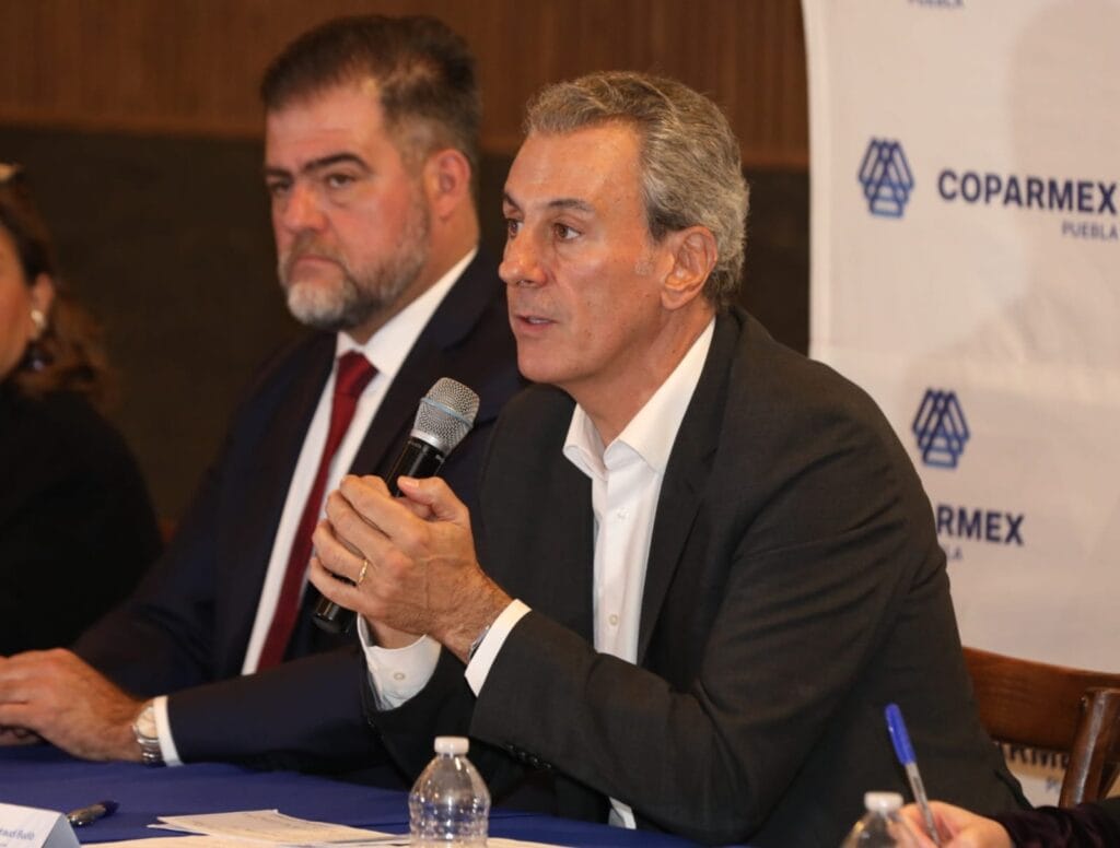 Pepe Chedraui se reúne con empresarios durante la 1ª Sesión del Consejo Directivo de Coparmex Puebla Pepe Chedraui se reúne con empresarios durante la 1ª Sesión del Consejo Directivo de Coparmex Puebla