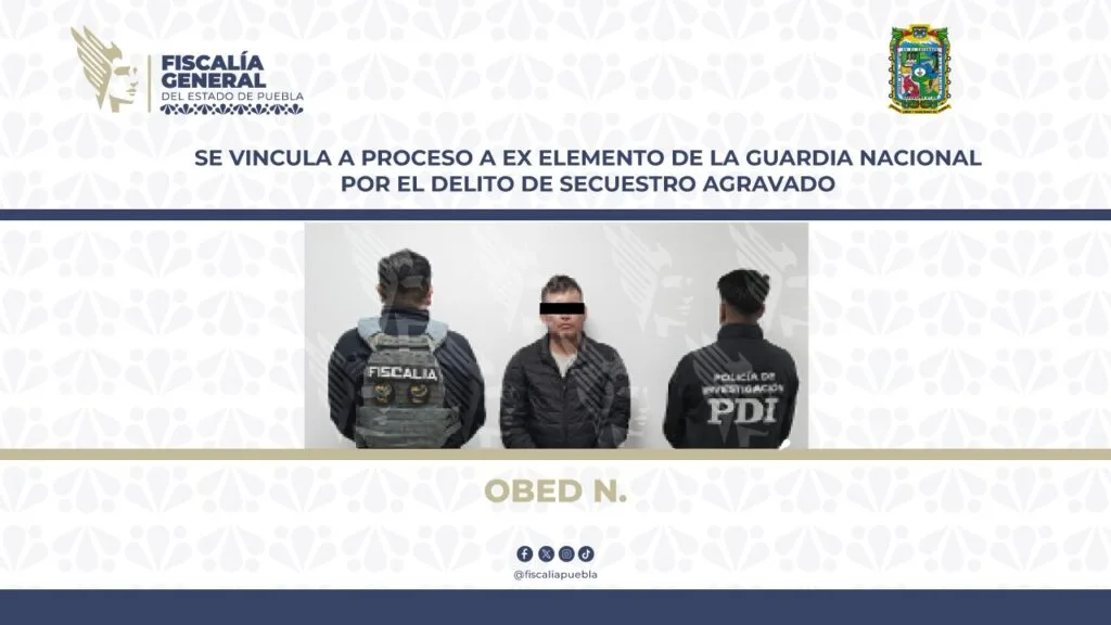 Fue aprehendido con apoyo de autoridades del INM y de la CDMX en el aeropuerto Internacional Benito Juárez, donde el imputado arribó de regreso de Panamá.