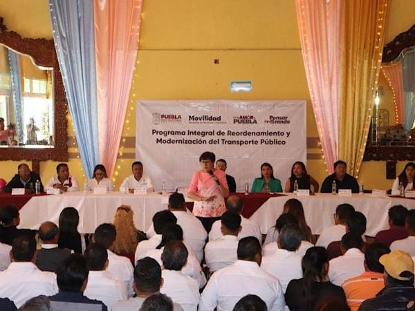 Gobierno de Puebla promueve modernización del transporte público para un mejor servicio