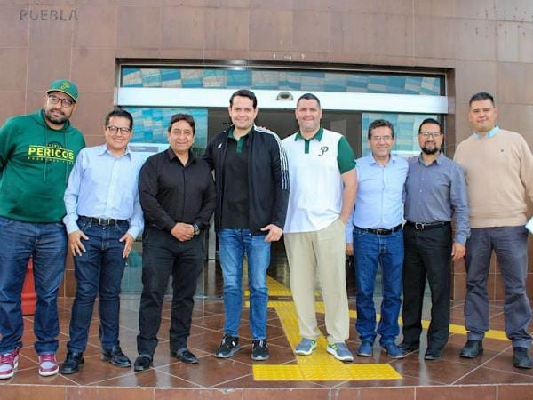 Secretaría del Deporte y Juventud estrechan lazos con club Pericos de Puebla