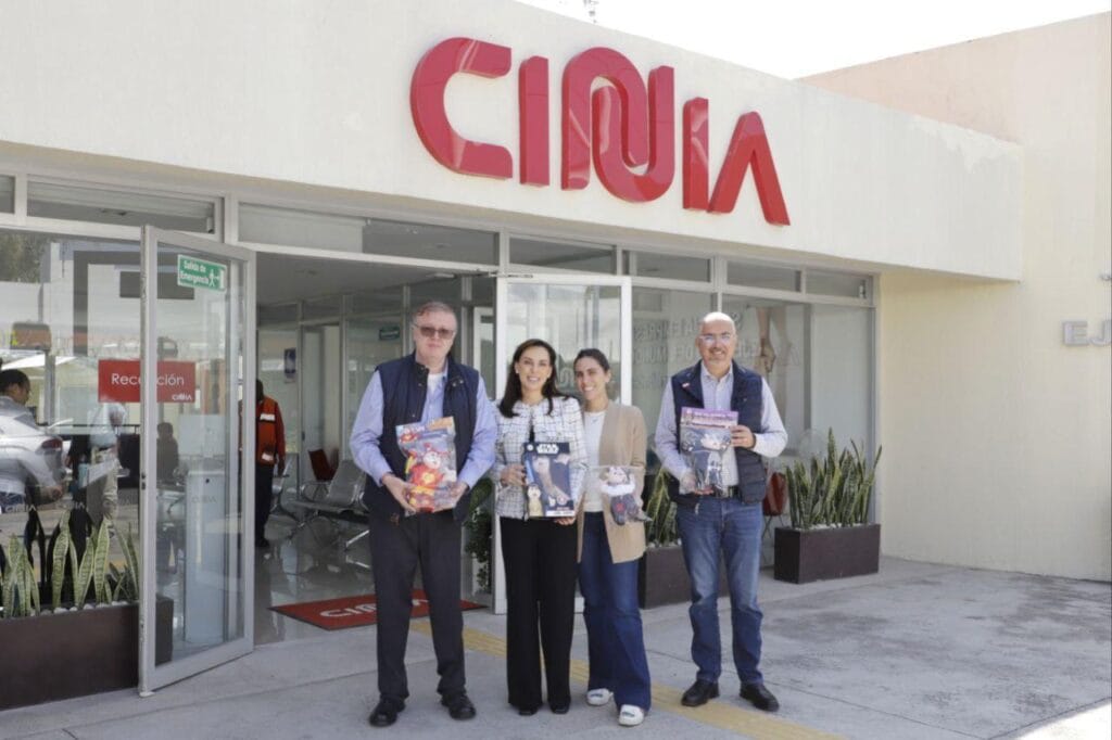 Reconoce MariElise Budib la labor social de CINIA México 
