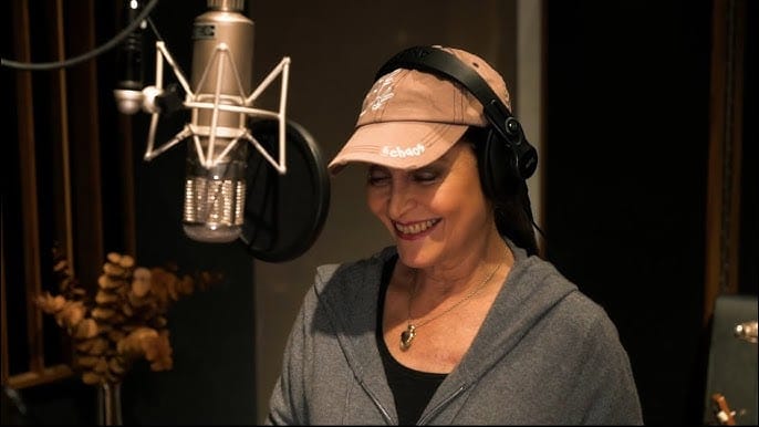 Daniela Romo lanza el video de "Amor Amargo" de la telenovela
