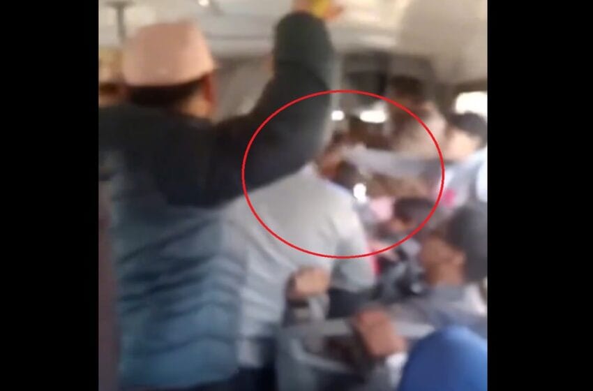 Pasajeros de la Ruta 45 despojan a delincuentes tras robo a bordo del camión