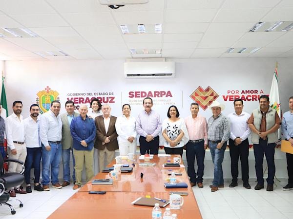 Puebla y Veracruz Refrendan Convenio para la Movilización de colmenas