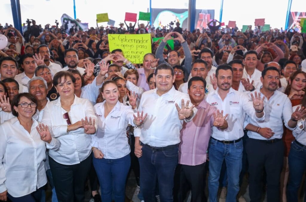 Con seguridad, justicia y riqueza comunitaria Puebla avanza