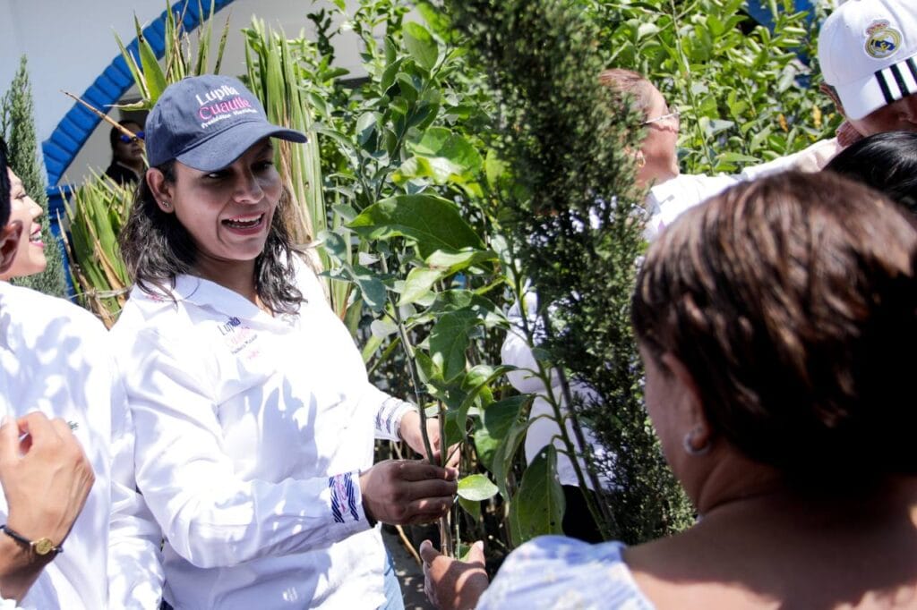 Adoptar un árbol, sembrar conciencia en San Andrés Cholula