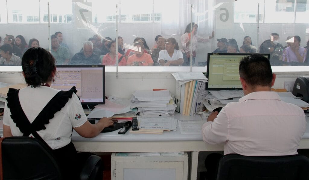 ISSSTEP amplía programa de credencialización gratuita para su derechohabiencia