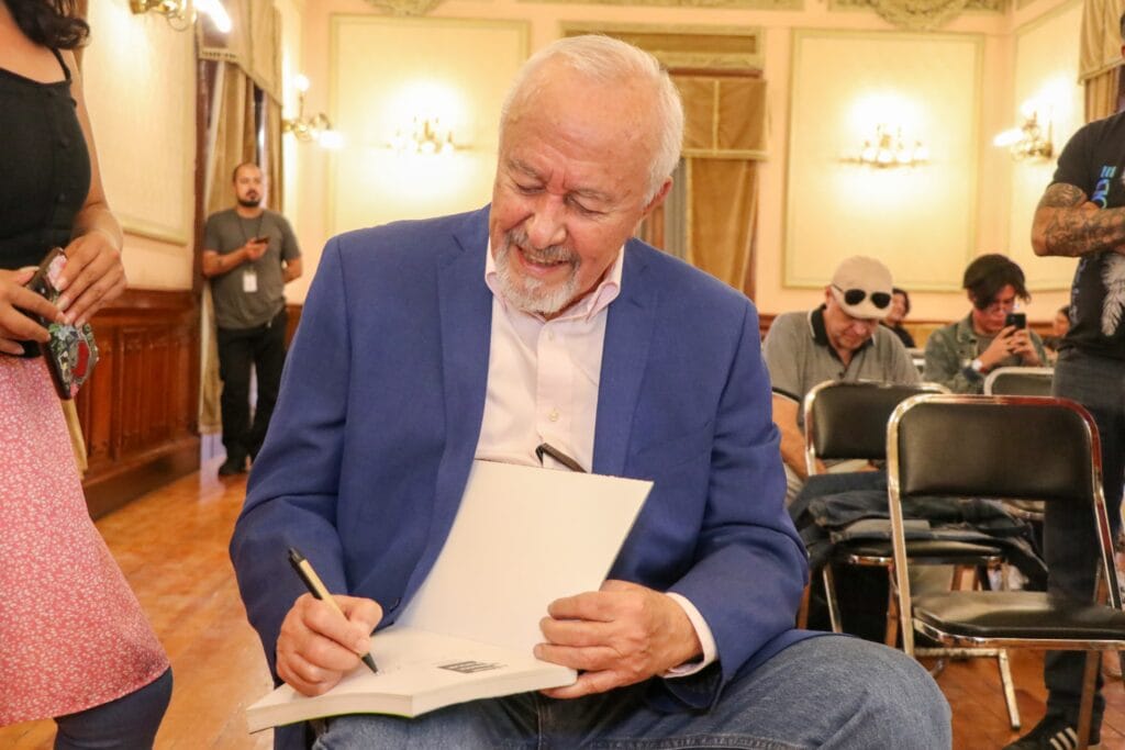 Humberto Musacchio presenta libro en Casa de la Cultura de Puebla