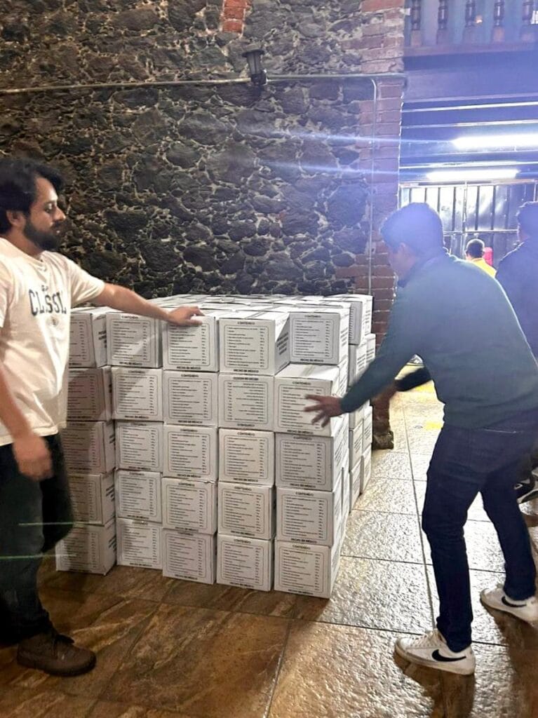 SEDIF envía despensas a damnificados de la Sierra Norte y Mixteca