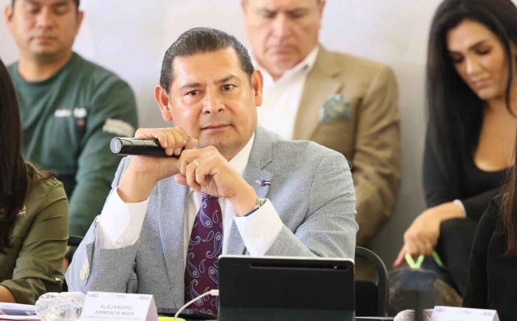 Gobernador Armenta instruye a Anticorrupción retome carpetas de investigación del Teleférico, Museo Barroco y Banco Accendo