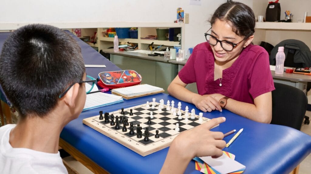 SEDIF brinda atención a infantes y preadolescentes con espectro autista