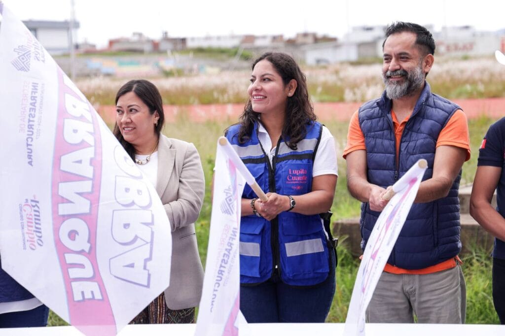 Refuerza Lupita Cuautle seguridad con barda perimetral en Centro Escolar