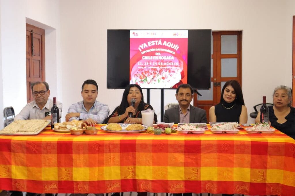 Gobierno de Cholula presenta la Exposición Gastronómica del Chile en Nogada