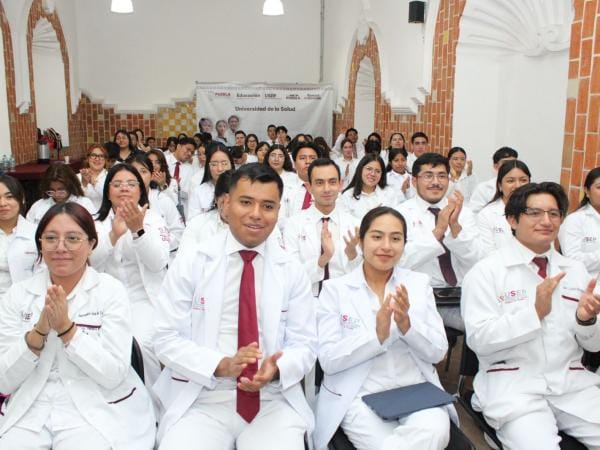 Con simposio, promueve USEP conocimiento científico en salud